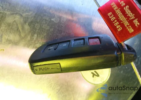 2018 Toyota Rav4 Se z USA, uszkodzony, nr VIN JTMJFREV0JJ233612